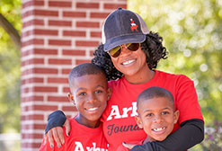 Arby's employee with two children